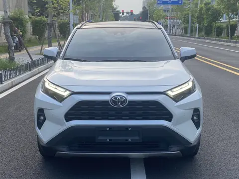 23年RAV4荣放，一手准新车，1.2万公里，省心之选！