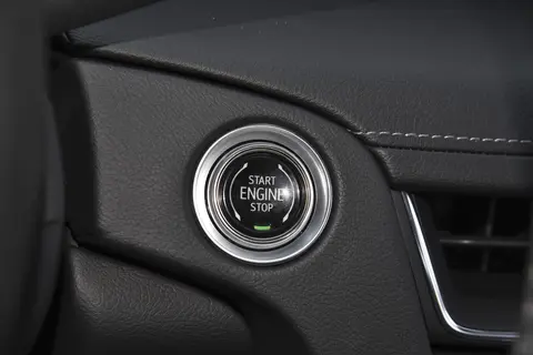 养一台凯迪拉克CT5，每月到底要花多少钱？上班族能扛得住吗？