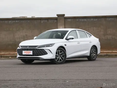 限时权益价9.19万起 日产N6上市 中型插混轿车/纯电续航180km