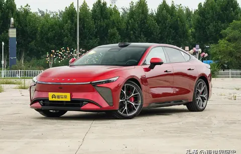 理想掉队了？问界销量爆了！增程市场现在简直杀疯了